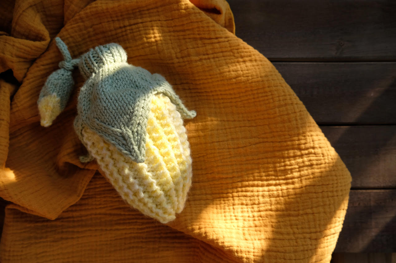 Knit your Garden - Creative pouches and vegetables based on natural world by YUN JEONG