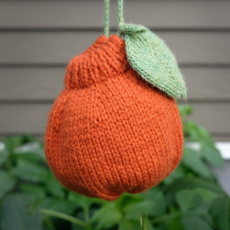 Knit your Garden - Creative pouches and vegetables based on natural world by YUN JEONG