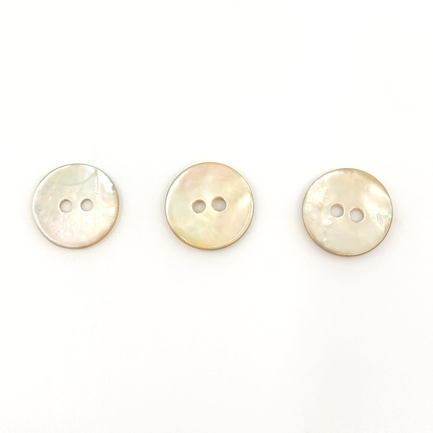 Boutons en nacre Akoya - Petites tailles