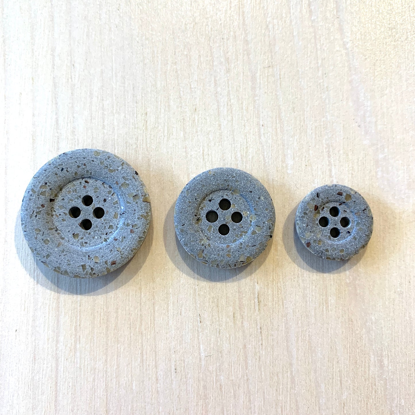 Boutons recyclés en polyester