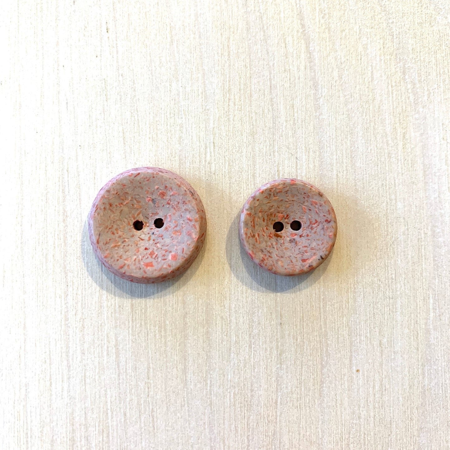 Boutons recyclés en polyester