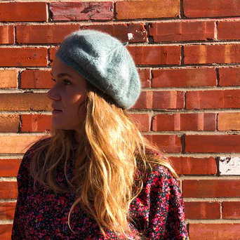 Pattern - Frost Flower Beret ~ Free online tutorial!