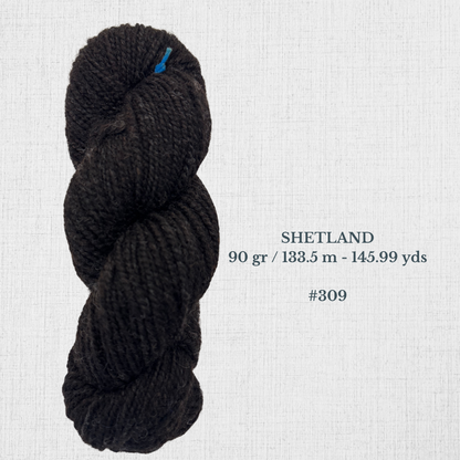 Hand-spun wool by Le Mouton Polaire