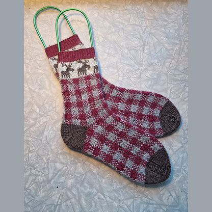 Kit des chaussettes ~ "Christ-Moose Socks" de Christine Brie