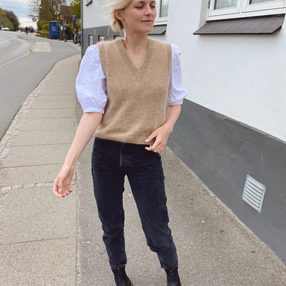 Cours en ligne : Mon Stockholm Slipover V-Neck - Série Les Quatre Saisons PetiteKnit