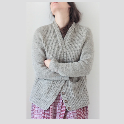 Je Tricote le Farm House Cardigan de Amy Cristoffers - Cours en ligne des Dimanches Tricotés (Juillet 2025)