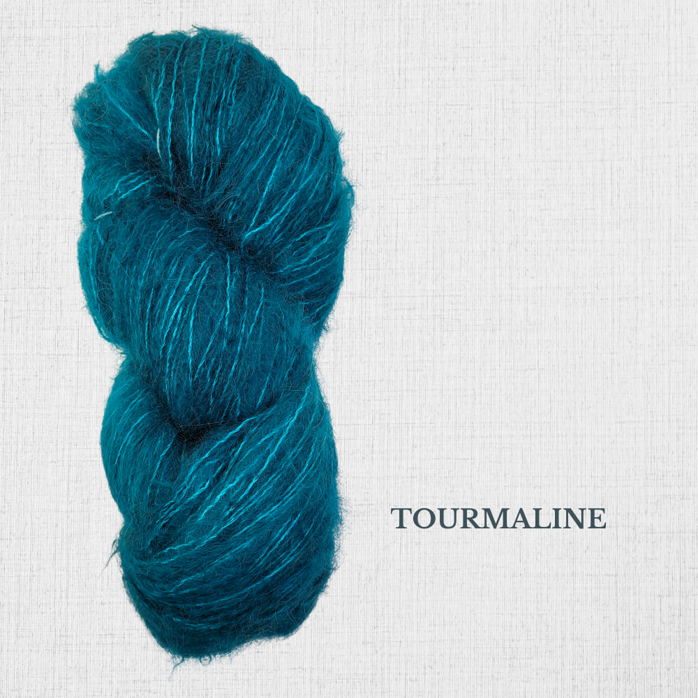 SELKIE par Hand Maiden - Kid Mohair et Soie teint à la main