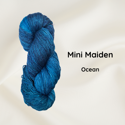 Mini Maiden par HandMaiden