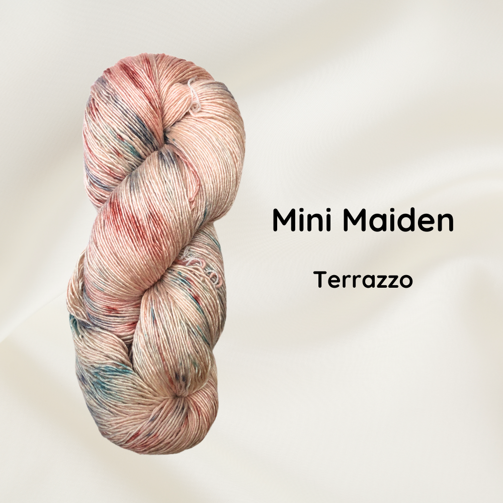 Mini Maiden par HandMaiden