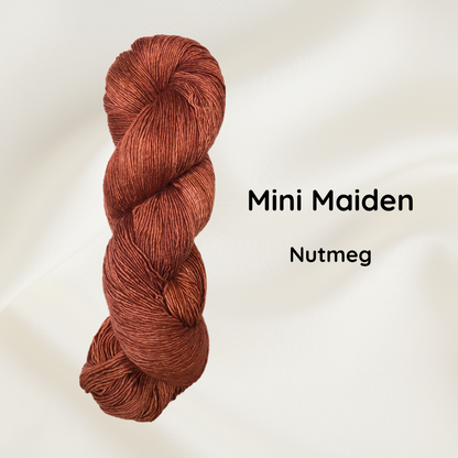 Mini Maiden par HandMaiden