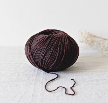 Gilliatt, 100% merino worsted woolen in 100 gr/250 m spun - De Rerum Natura