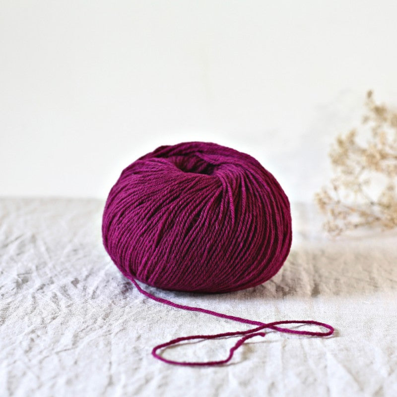 Gilliatt, 100% merino worsted woolen in 100 gr/250 m spun - De Rerum Natura