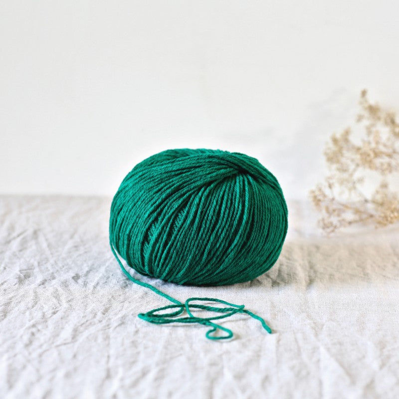 Gilliatt, 100% merino worsted woolen in 100 gr/250 m spun - De Rerum Natura