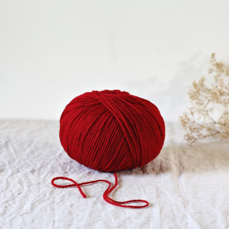 Gilliatt, 100% merino worsted woolen in 100 gr/250 m spun - De Rerum Natura