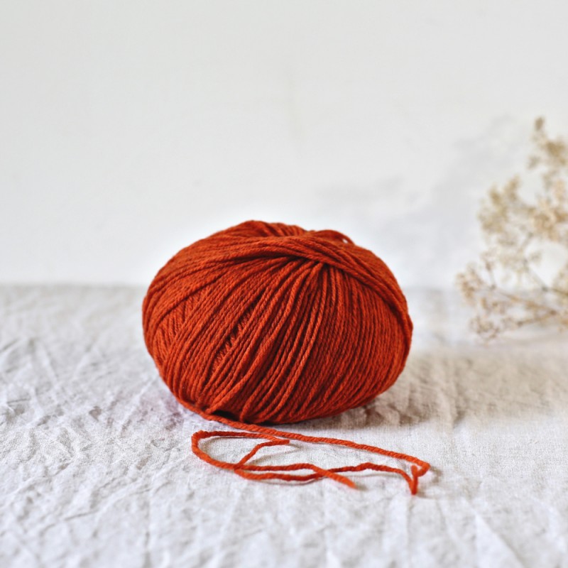 Gilliatt, 100% merino worsted woolen in 100 gr/250 m spun - De Rerum Natura